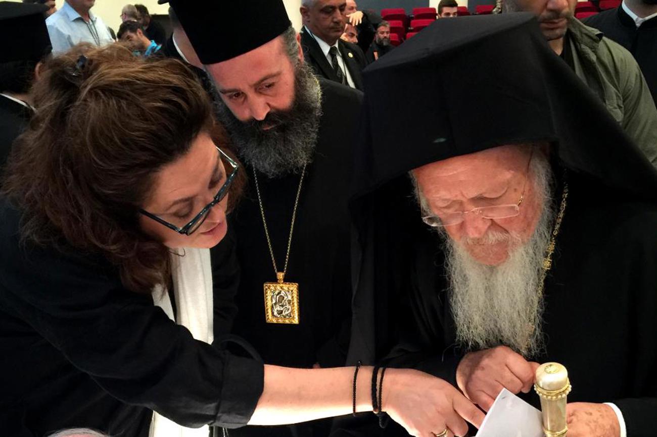 Politikwissenschaftlerin und Beraterin Elizabeth Prodromou mit Patriarch Bartholomaios I. und Erzbischof Anastasios | Nathanael Symeonides