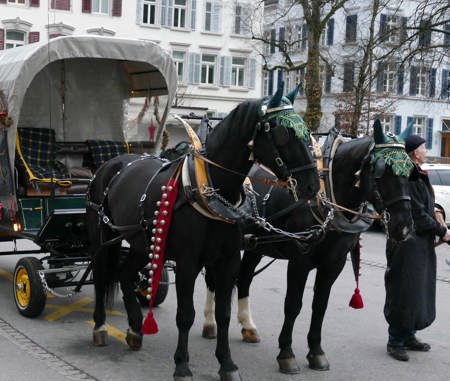 Schwerpunkt: Weihnachten in der Stadt