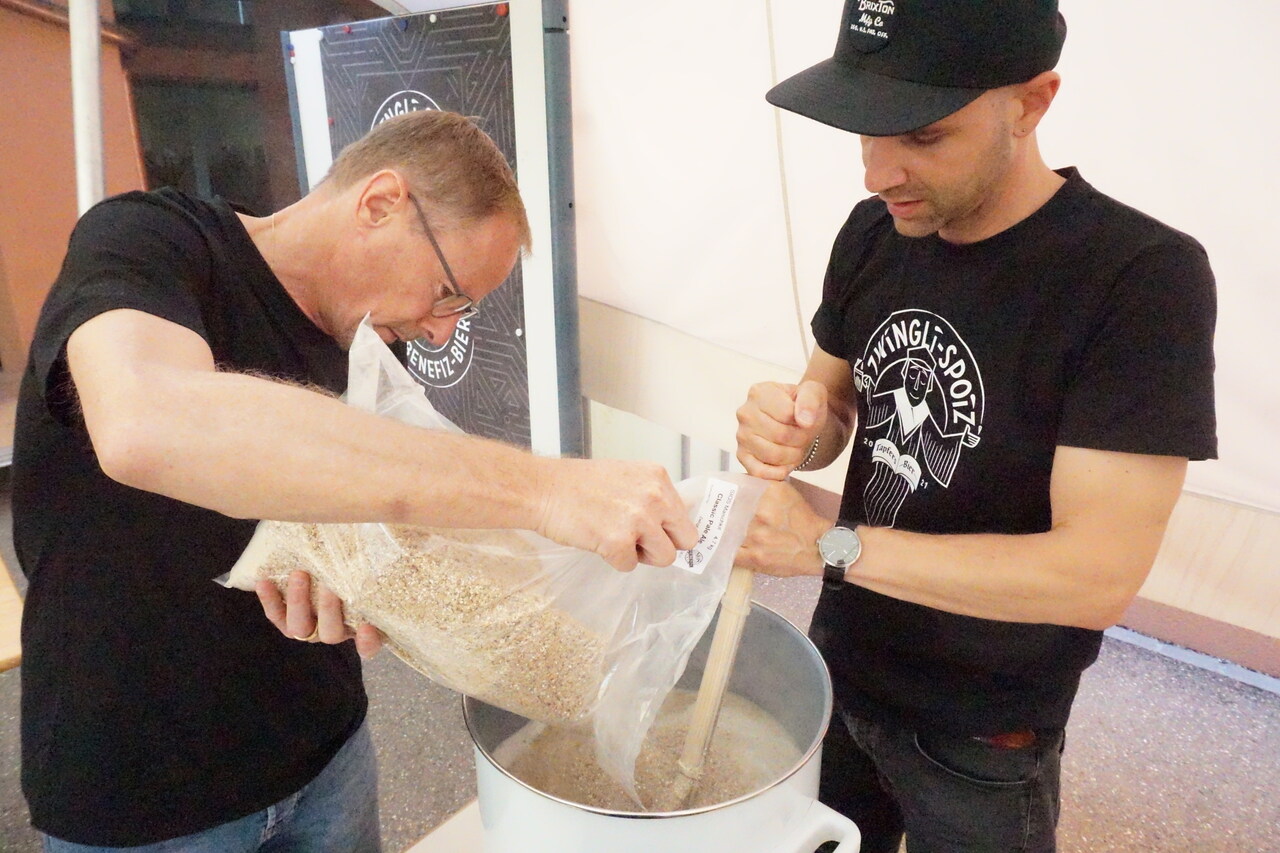 Gerstenschrot sieht aus wie ein Müesli und wird auch von allen so genannt. Foto: sd